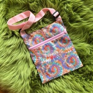 Vintage 80’s/90’s Nylon Crossbody Bag / Festival Style / Tie Dye Purse